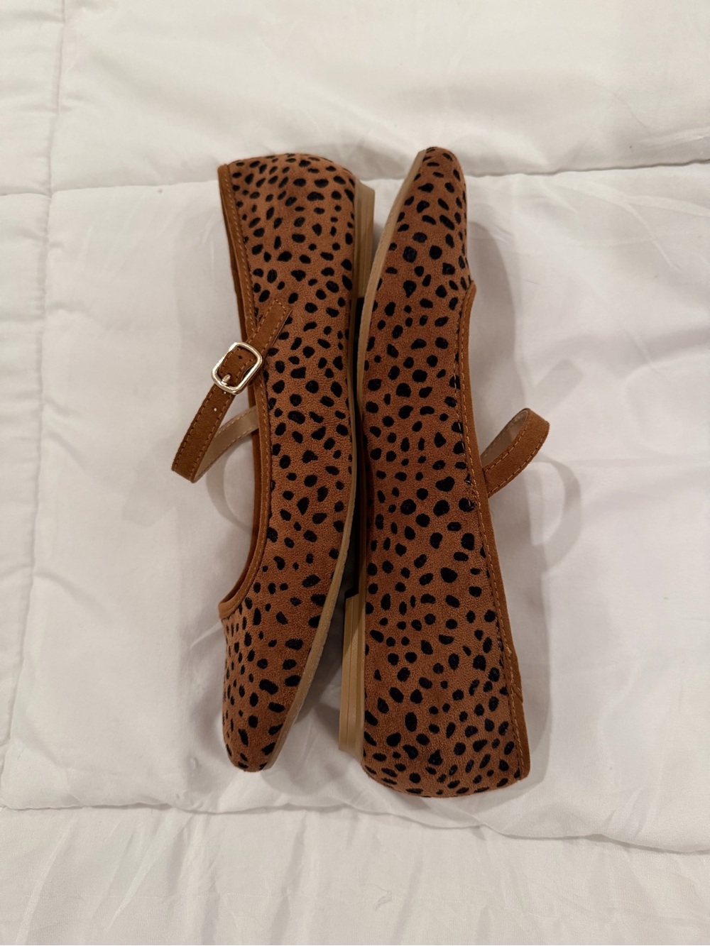 Isaac Mizrahi Brown Leopard Print Mary Jane Flats - Picture 4 of 6